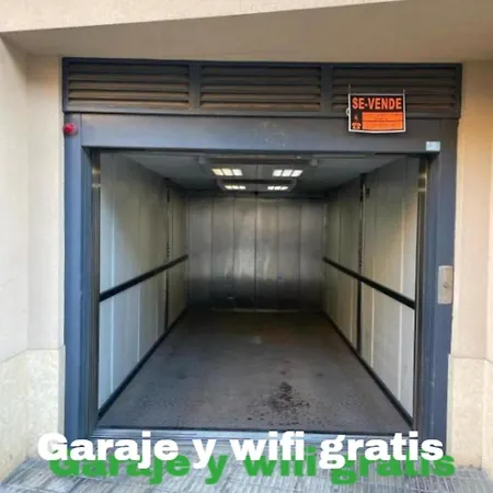 Kairos Y Garaje , Διαμέρισμα