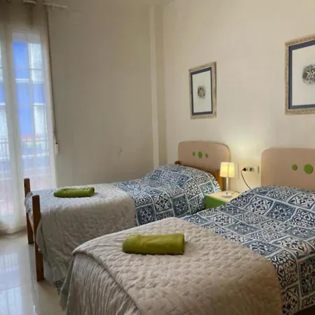 Kairos Y Garaje , Apartament Algemesi