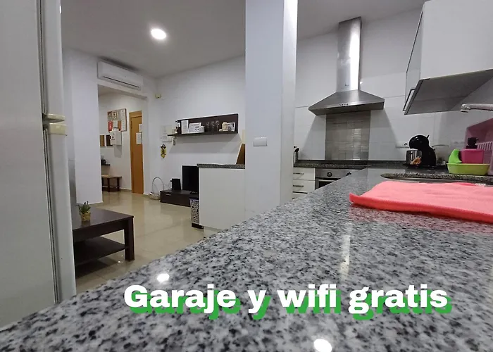 Kairos Y Garaje , Διαμέρισμα *